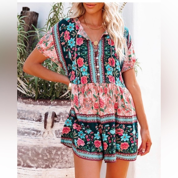 Saints + Secrets Boho Floral Romper NWT - Picture 12 of 12